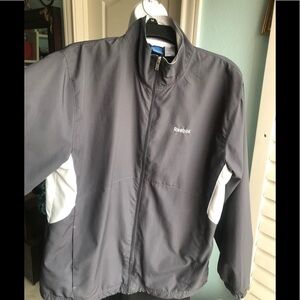 Reebok Men’s light jacket in grey EUC